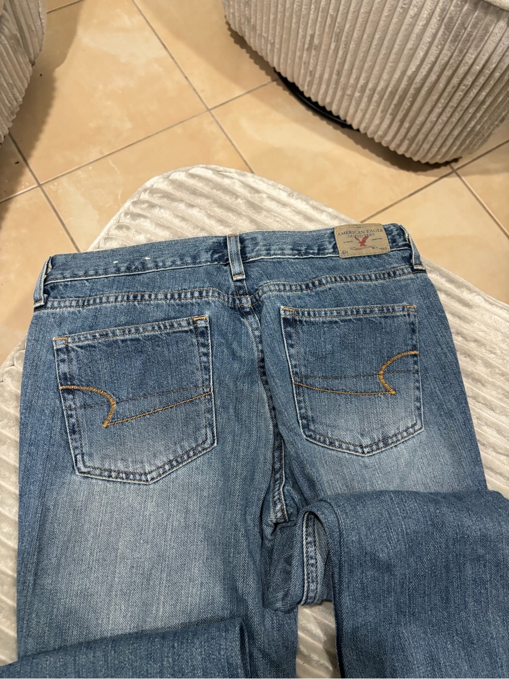 Classic High-Rise Light Blue Flare Jeans - Picture 5 of 6